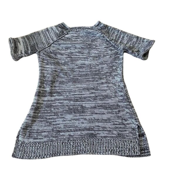 Cabi Sweater Women’s Size XS Marbled Gray Short Sleeve Fitted Rounded Neck - Picture 5 of 5
